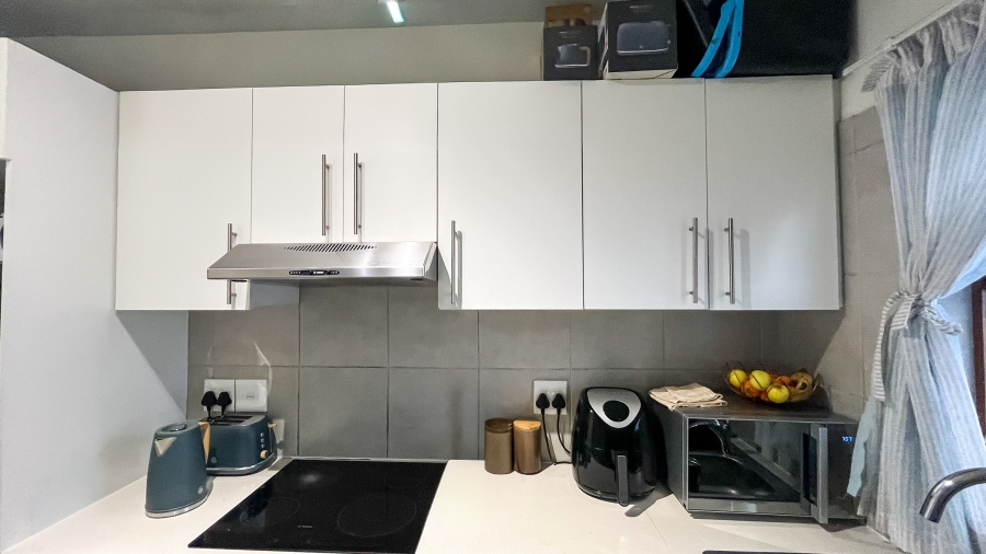 2 Bedroom Property for Sale in Wynberg Western Cape